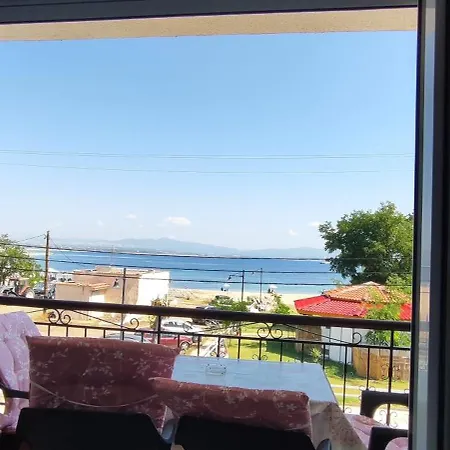 Artjan's Sea View Apartment Nea Poteidaia